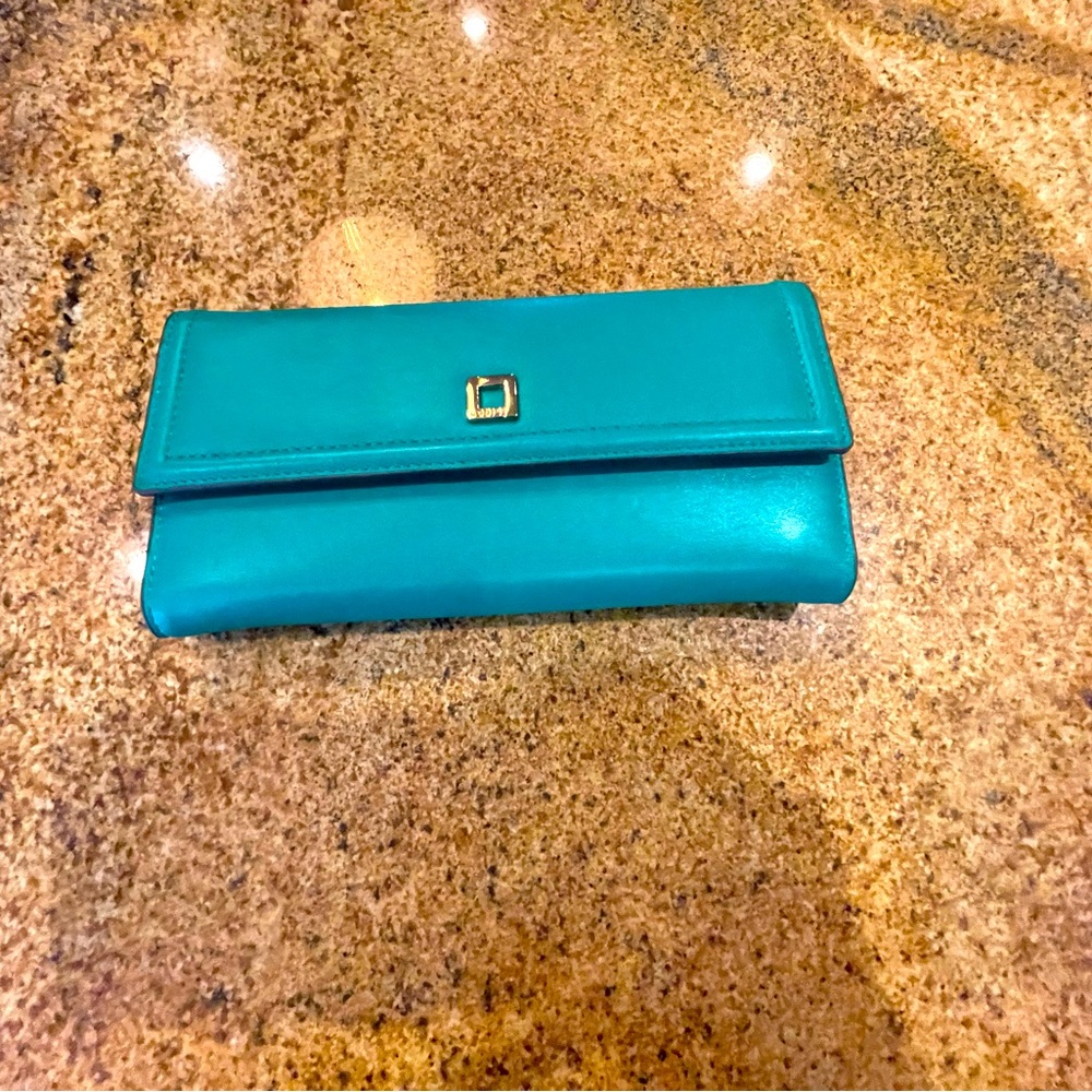 Lodis wallet NWT